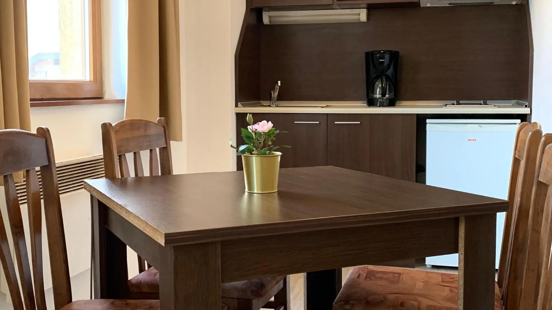 Banderitsa Apartment In Bansko With Queen Size Bed And Kitchen N5182