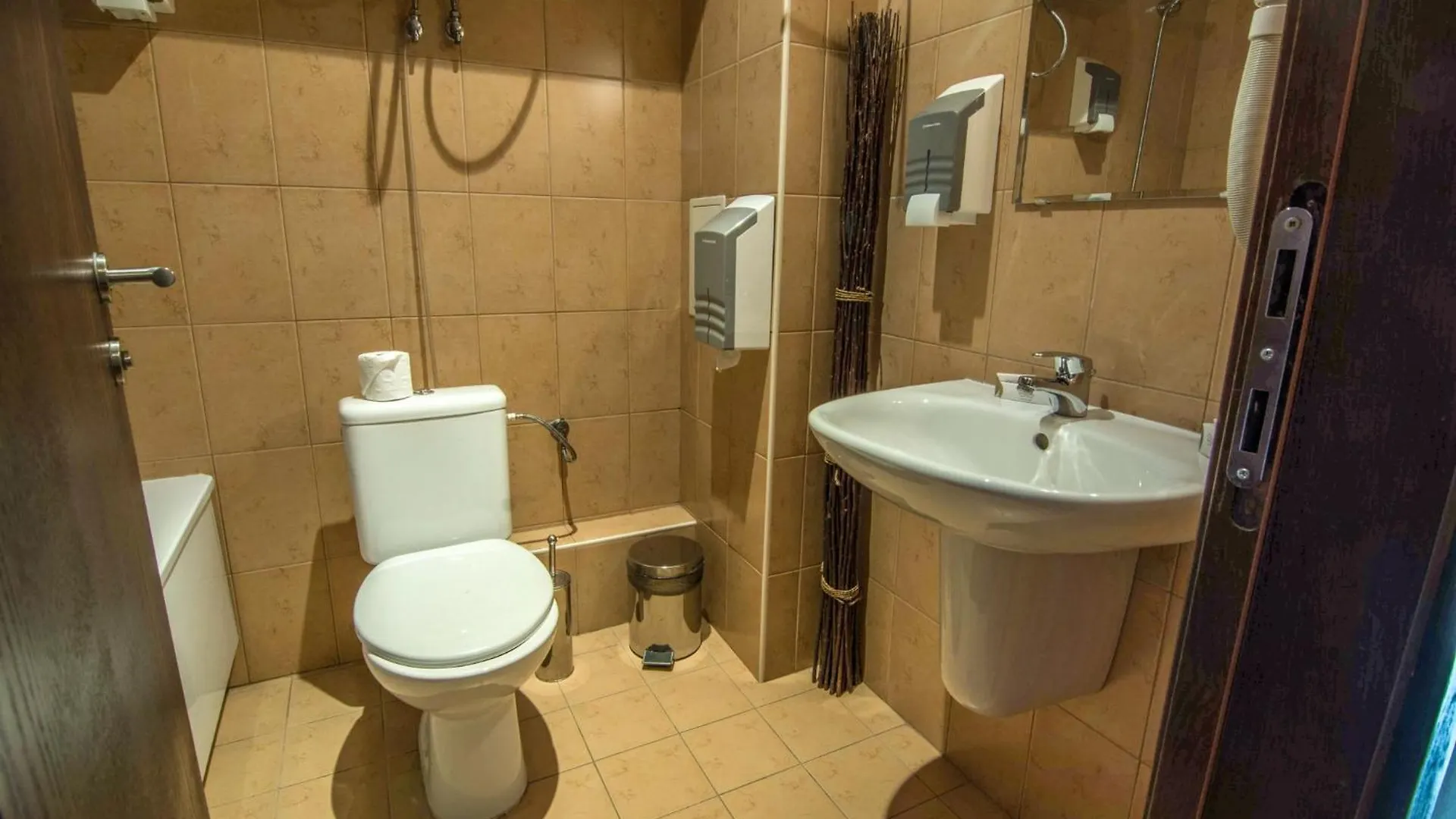 Banderitsa Apartment In Bansko With Queen Size Bed And Kitchen N5182